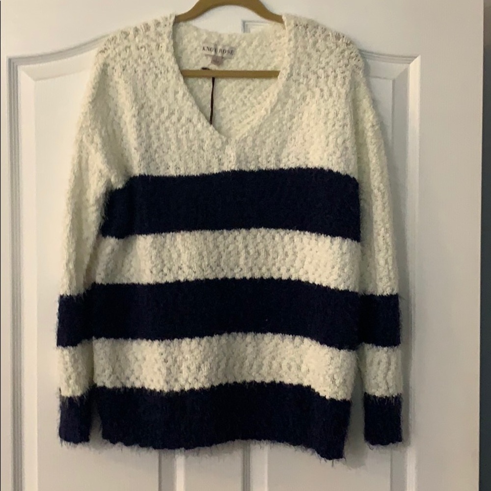 NWT soft fuzzy Knox Rose Sweater